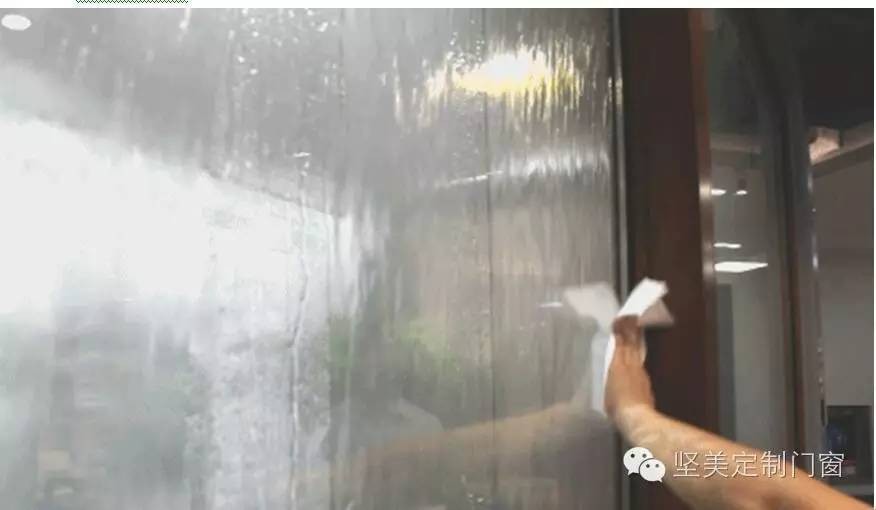 誰比我強？堅美定制防水+防彈系列門窗測評
