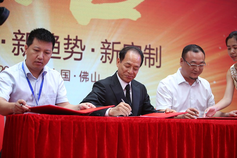 【新浪家居】堅(jiān)美鋁材延伸做定制門窗 提供門窗系統(tǒng)解決方案